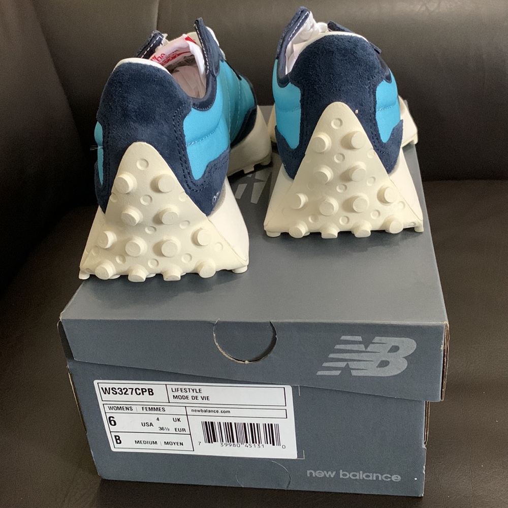 New Balance Lifestyle. Women’s size 6. New with tags. - Picture 3 of 3